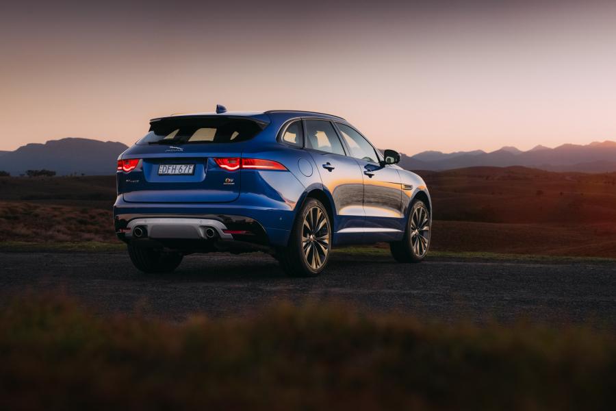  Jaguar F-Pace S 35t AWD 2016 года  (AU) (фото 25 из 29)